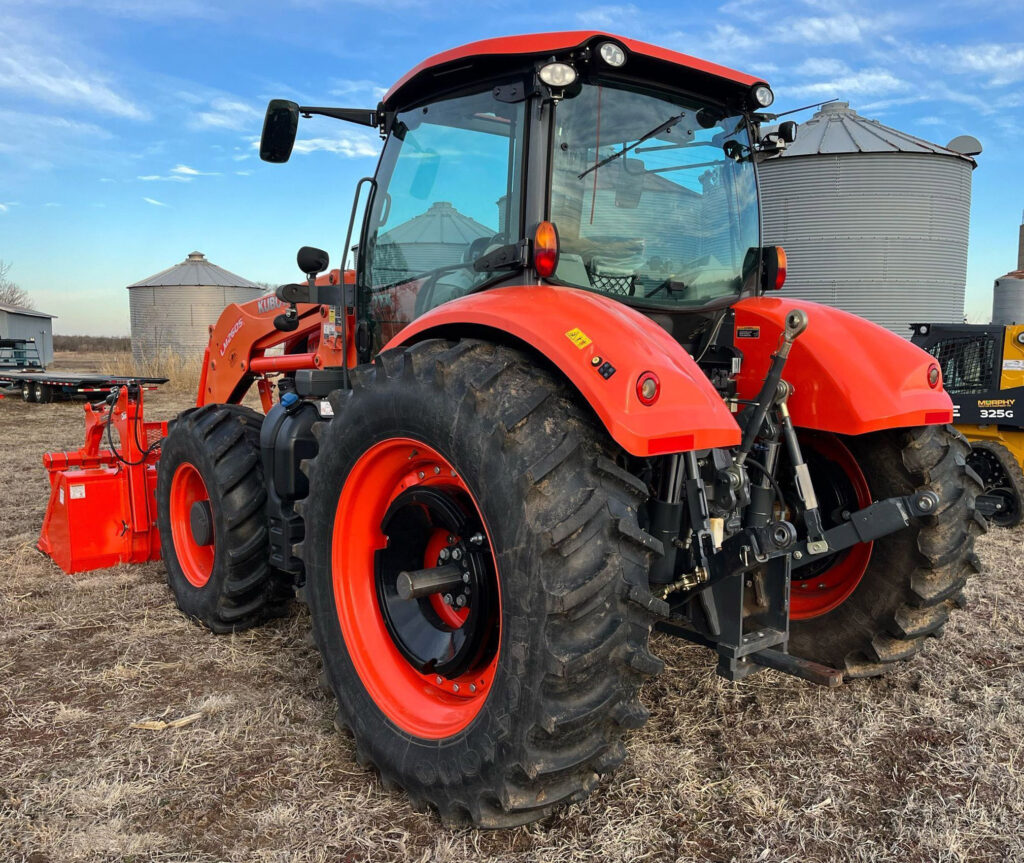 2018 Kubota M7