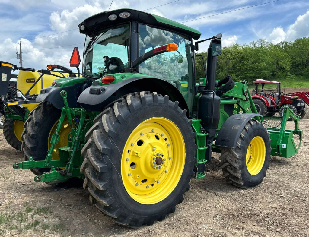 2017 John Deere 6175R