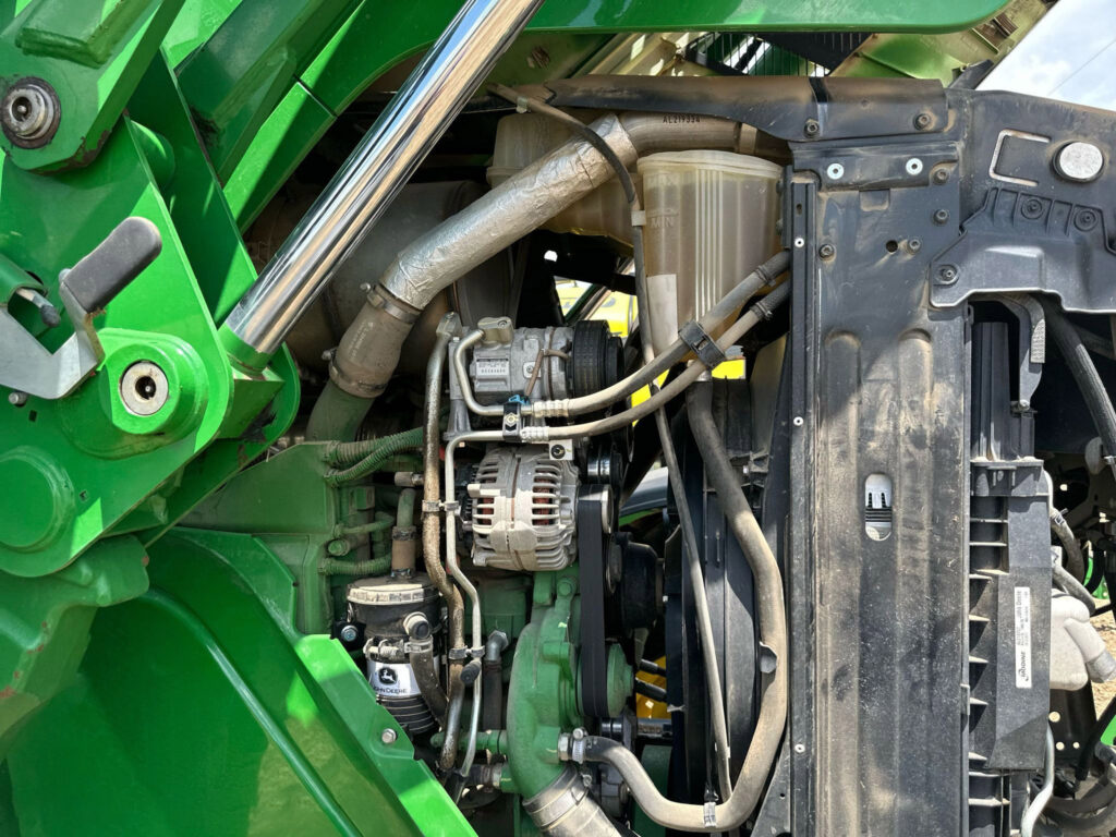 2017 John Deere 6175R