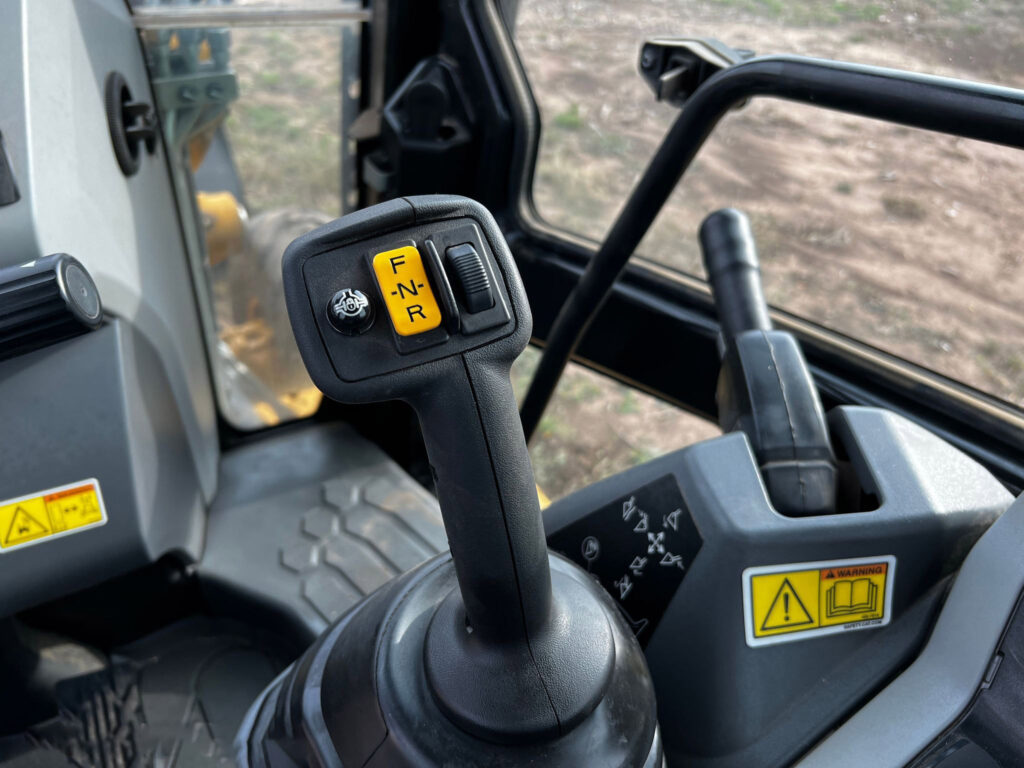 2019 Caterpillar 420 IT