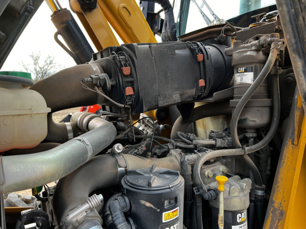 2019 Caterpillar 420 IT